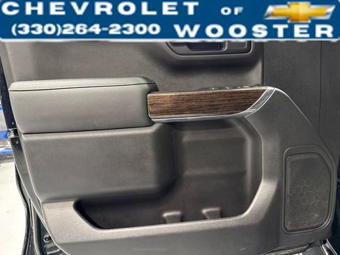 Used 2022 GMC Sierra 1500 SLE w/ X31 Off-Road Package image 10