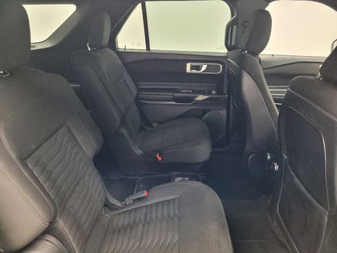 Used 2020 Ford Explorer XLT RWD image 19