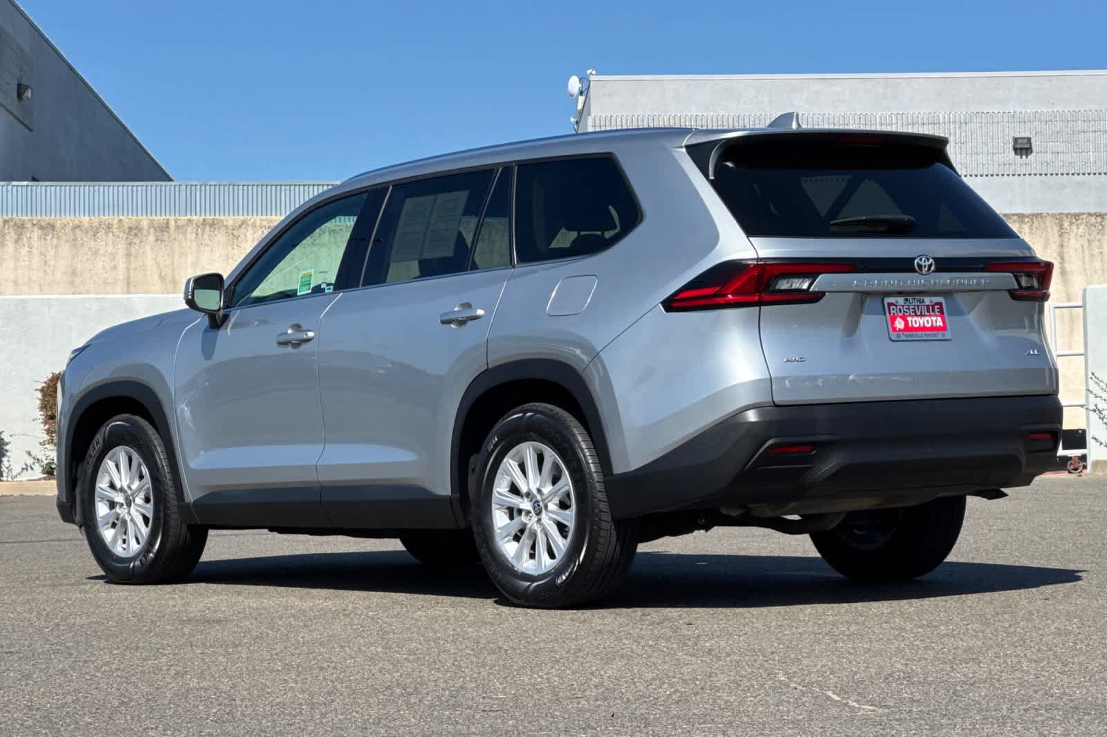 Certified 2025 Toyota Grand Highlander AWD image 7