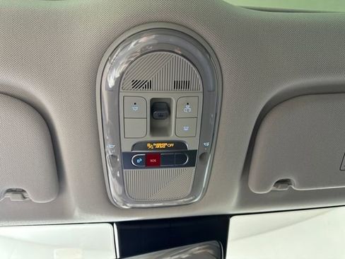 Used 2023 Hyundai Ioniq 5 Limited image 25