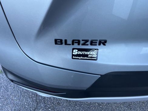 Used 2024 Chevrolet Blazer LT w/ Midnight/Sport Edition image 35