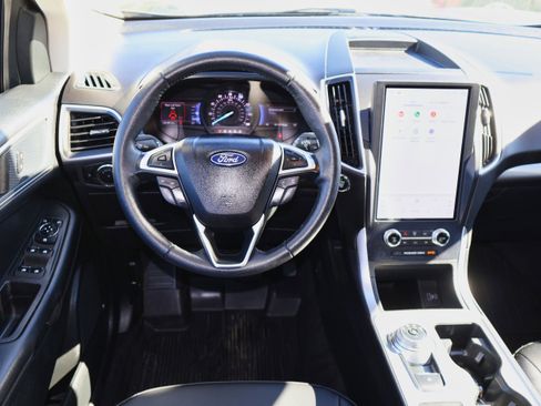 Used 2023 Ford Edge SEL w/ Convenience Package image 17