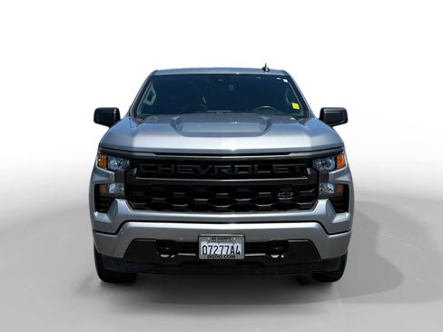 Used 2024 Chevrolet Silverado 1500 Custom w/ Dark Appearance Package RWD image 8