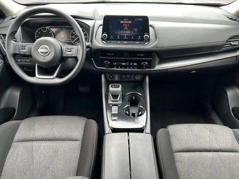 Used 2024 Nissan Rogue SV FWD image 10