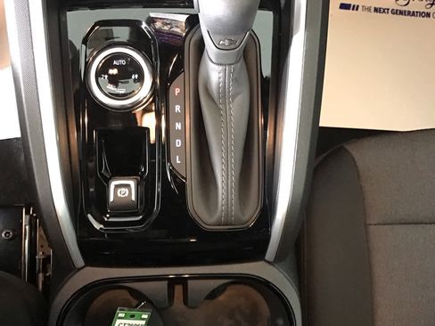 New 2026 Chevrolet Colorado W/T image 27