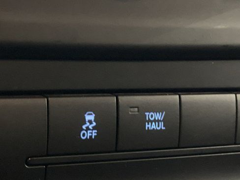 Used 2016 RAM 2500 Tradesman w/ Popular Equipment Group RWD image 32