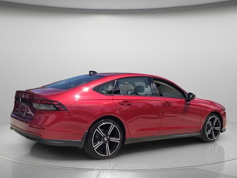 Used 2026 Honda Accord SE image 7