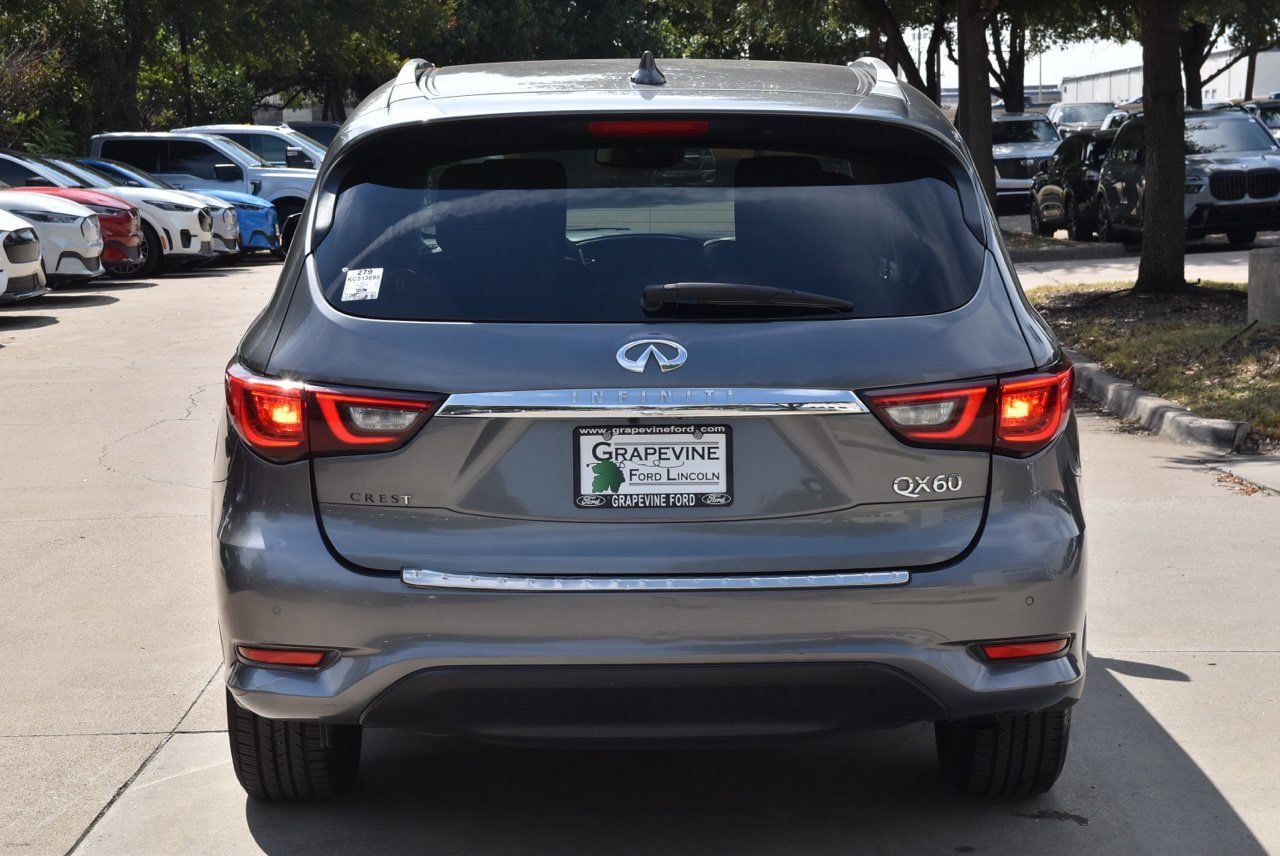 Used 2019 INFINITI QX60 Luxe w/ Essential Package FWD image 9