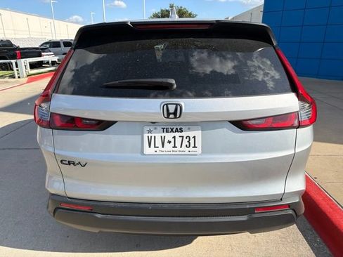 Used 2025 Honda CR-V EX image 6
