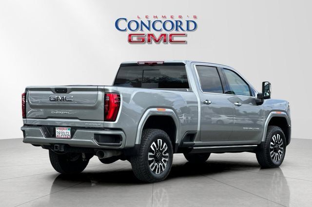 Used 2025 GMC Sierra 2500 Denali Ultimate AWD/4WD image 4