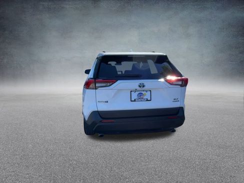 Used 2024 Toyota RAV4 XLE image 19