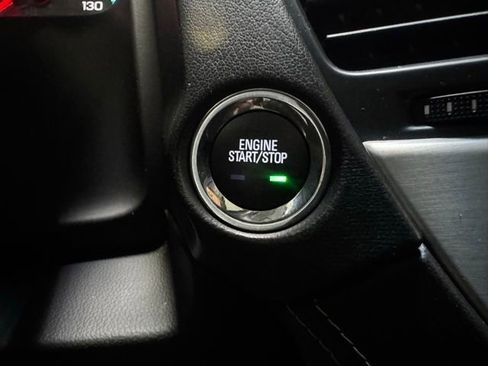 Used 2018 GMC Yukon Denali w/ Denali Ultimate Package image 23