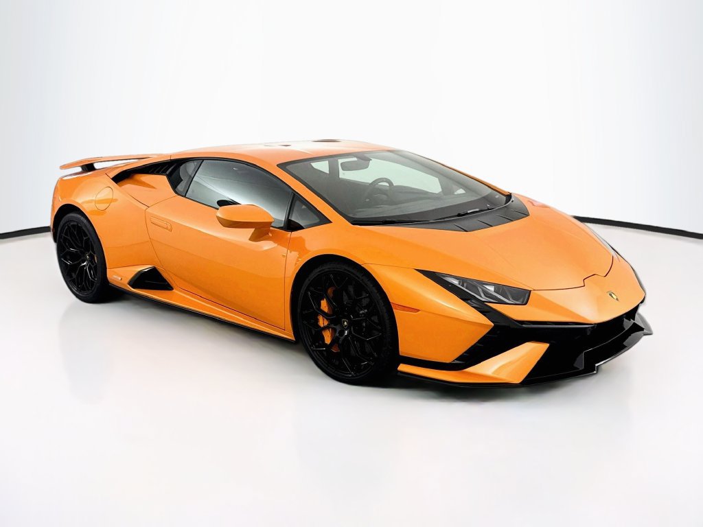 Used 2023 Lamborghini Huracan Tecnica RWD image 3