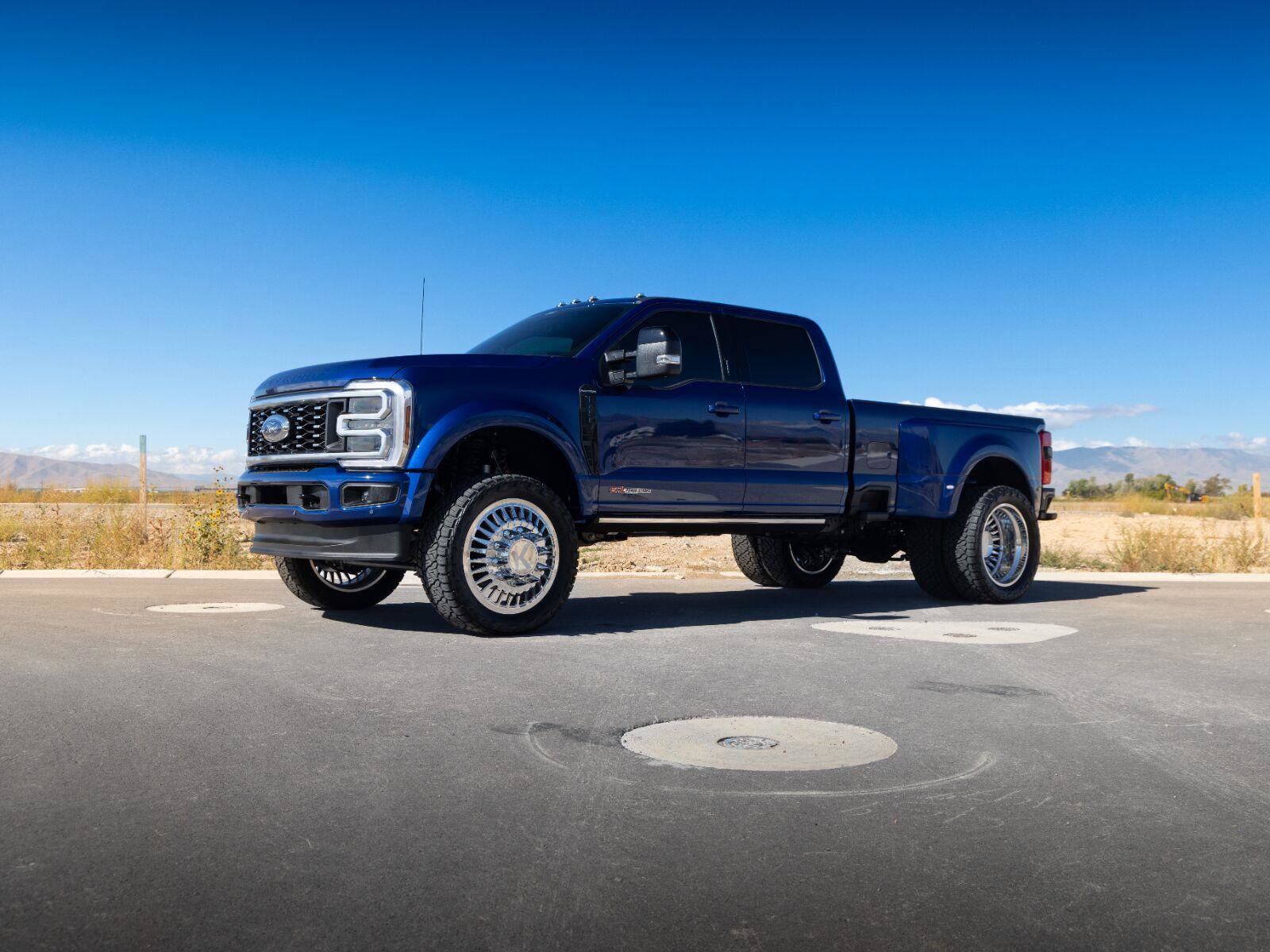 Used 2026 Ford F450 Platinum AWD/4WD image 10