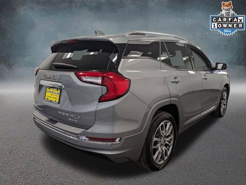 Used 2024 GMC Terrain Denali w/ Denali Premium Package image 4