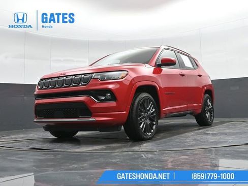 Used 2022 Jeep Compass Limited image 39