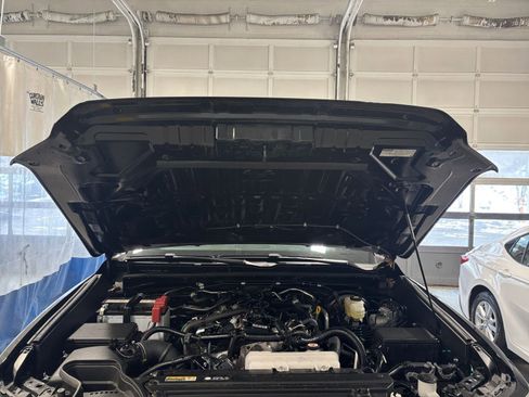 Used 2025 Toyota 4Runner TRD Off-Road image 31