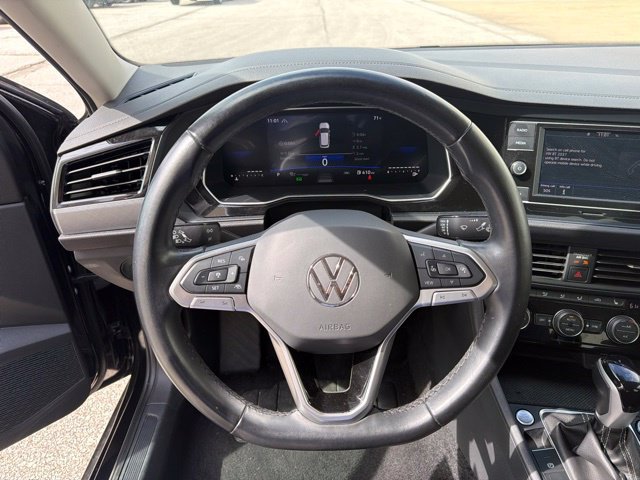 Used 2024 Volkswagen Jetta SE FWD image 20