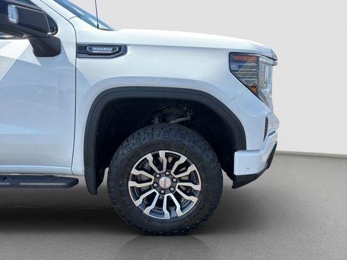 Used 2023 GMC Sierra 1500 AT4 w/ AT4 Premium Package AWD/4WD image 23