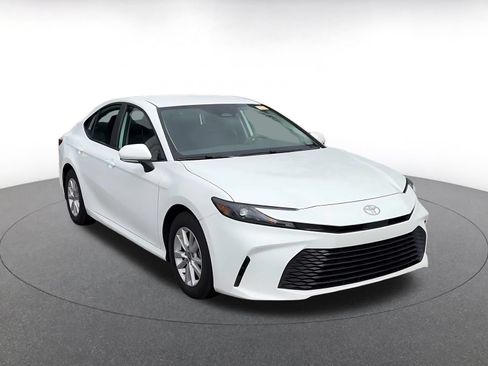 Used 2026 Toyota Camry LE FWD image 2