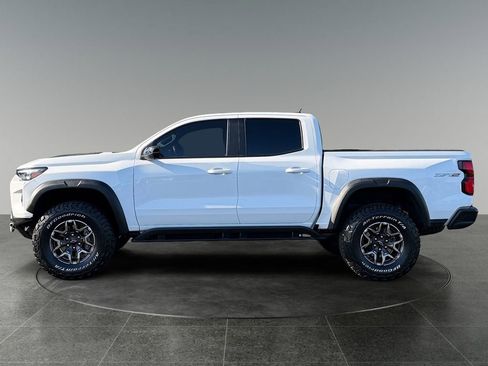 Used 2024 Chevrolet Colorado ZR2 w/ ZR2 Convenience Package III AWD/4WD image 6