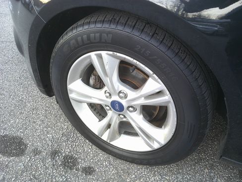 Used 2014 Ford Focus SE image 8