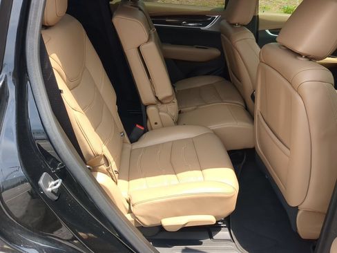 Used 2022 Cadillac XT6 Premium Luxury w/ Platinum Package AWD/4WD image 27