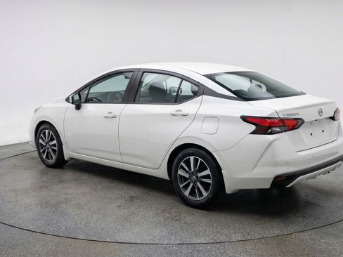 Used 2025 Nissan Versa SV FWD image 6