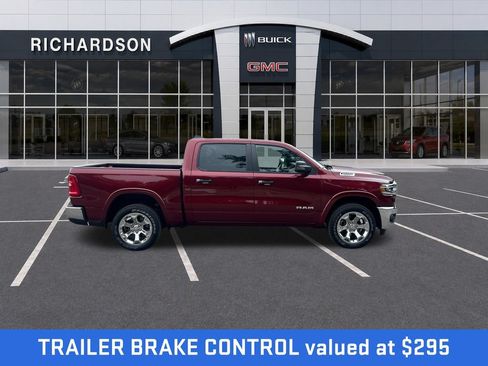 Used 2025 RAM 1500 Big Horn AWD/4WD image 7