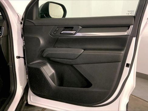 Used 2025 GMC Terrain Elevation AWD/4WD image 26