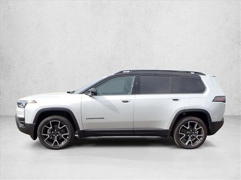 New 2026 Jeep Cherokee Overland w/ Trailer Tow Group image 2