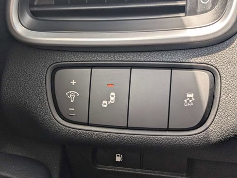 Used 2019 Kia Sorento FWD image 31