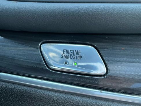 Used 2019 Buick Enclave Premium w/ Experience Buick Package AWD/4WD image 27