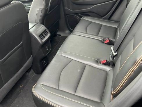 Used 2024 GMC Terrain AT4 w/ Infotainment Package II AWD/4WD image 5