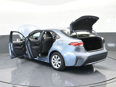 Used 2021 Toyota Corolla LE image 67