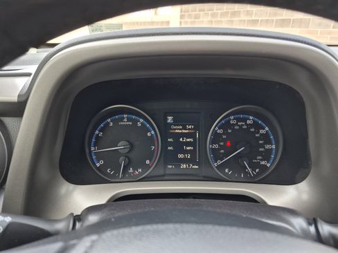 Used 2018 Toyota RAV4 XLE image 10