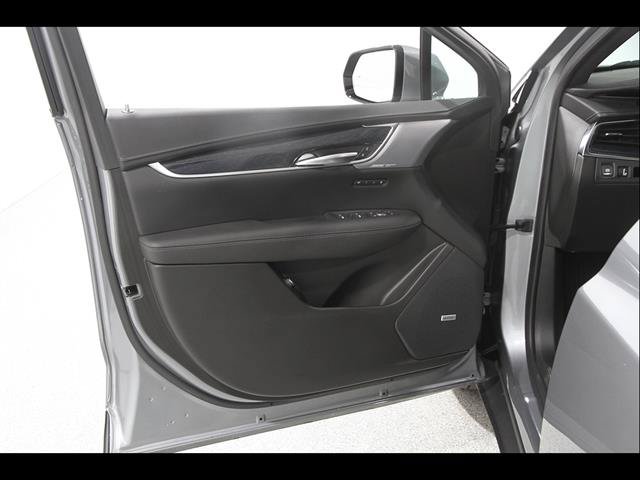 Used 2024 Cadillac XT5 Premium Luxury AWD/4WD image 4