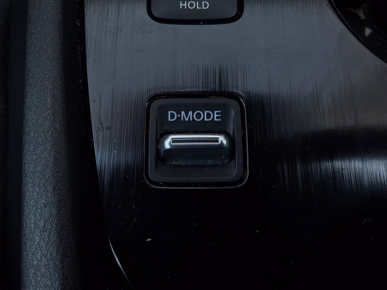 Used 2023 Nissan Rogue SV FWD image 25