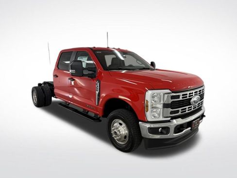 New 2026 Ford F350 XL w/ XL Chrome Package AWD/4WD image 3