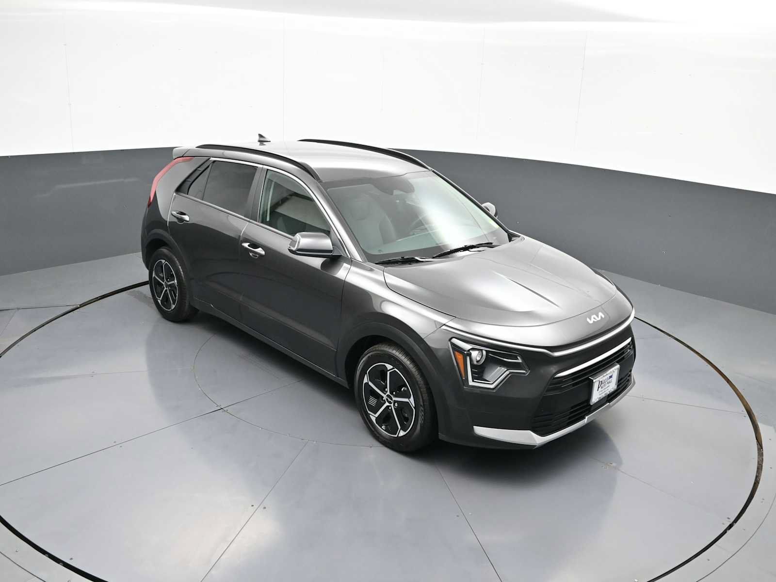 Certified 2025 Kia Niro EX w/ EX Cold Weather Package FWD image 34