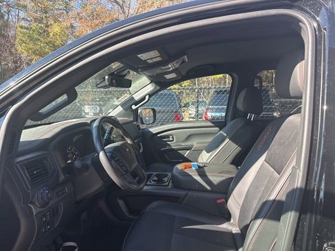 Used 2024 Nissan Titan PRO-4X w/ Off Road Protection Package image 10