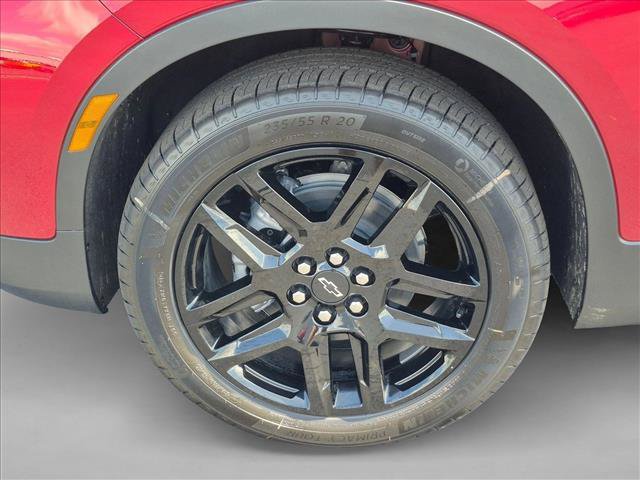 New 2026 Chevrolet Blazer LT w/ LPO, Black Grille Bar Package FWD image 9
