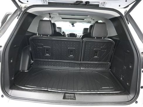 Used 2021 Chevrolet Traverse High Country w/ LPO, Floor Liner Package AWD/4WD image 36