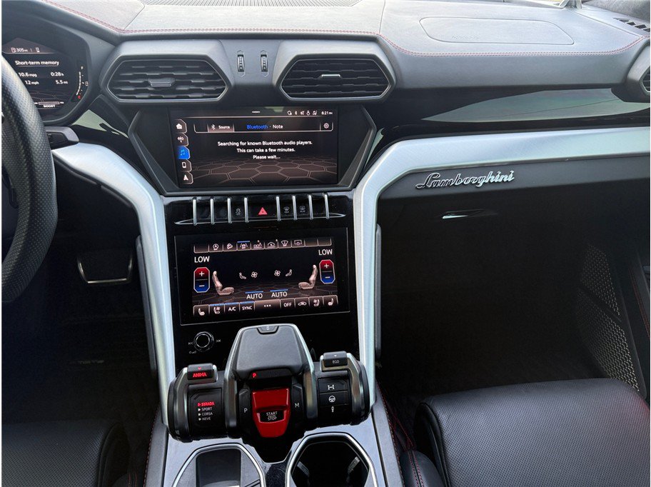 Used 2019 Lamborghini Urus AWD/4WD image 11