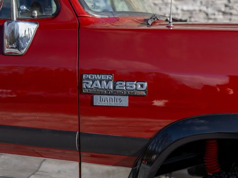 Used 1993 Dodge D/W Truck 250 image 24