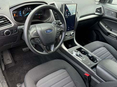 Used 2024 Ford Edge SE AWD/4WD image 10
