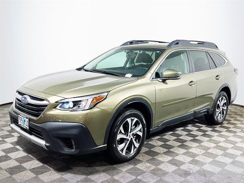 Used 2020 Subaru Outback Limited image 4