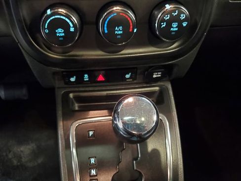 Used 2015 Jeep Patriot High Altitude image 18