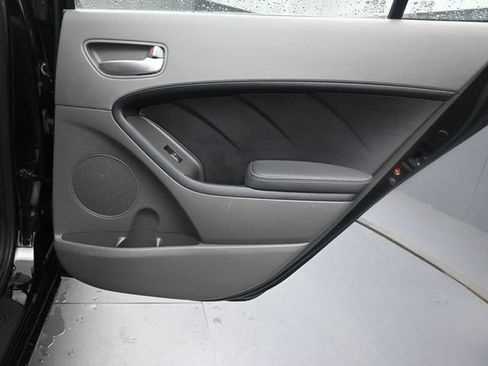 Used 2017 Kia Forte LX FWD image 24