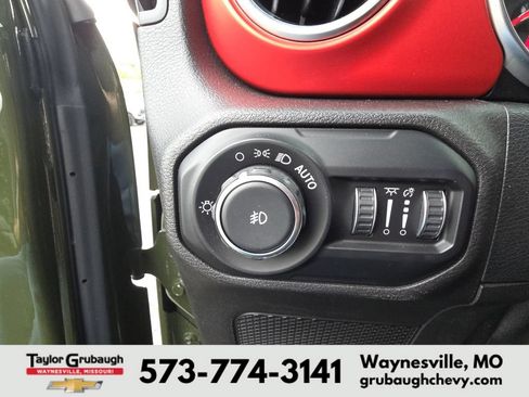 Used 2021 Jeep Wrangler Unlimited Rubicon w/ LED Lighting Group AWD/4WD image 20